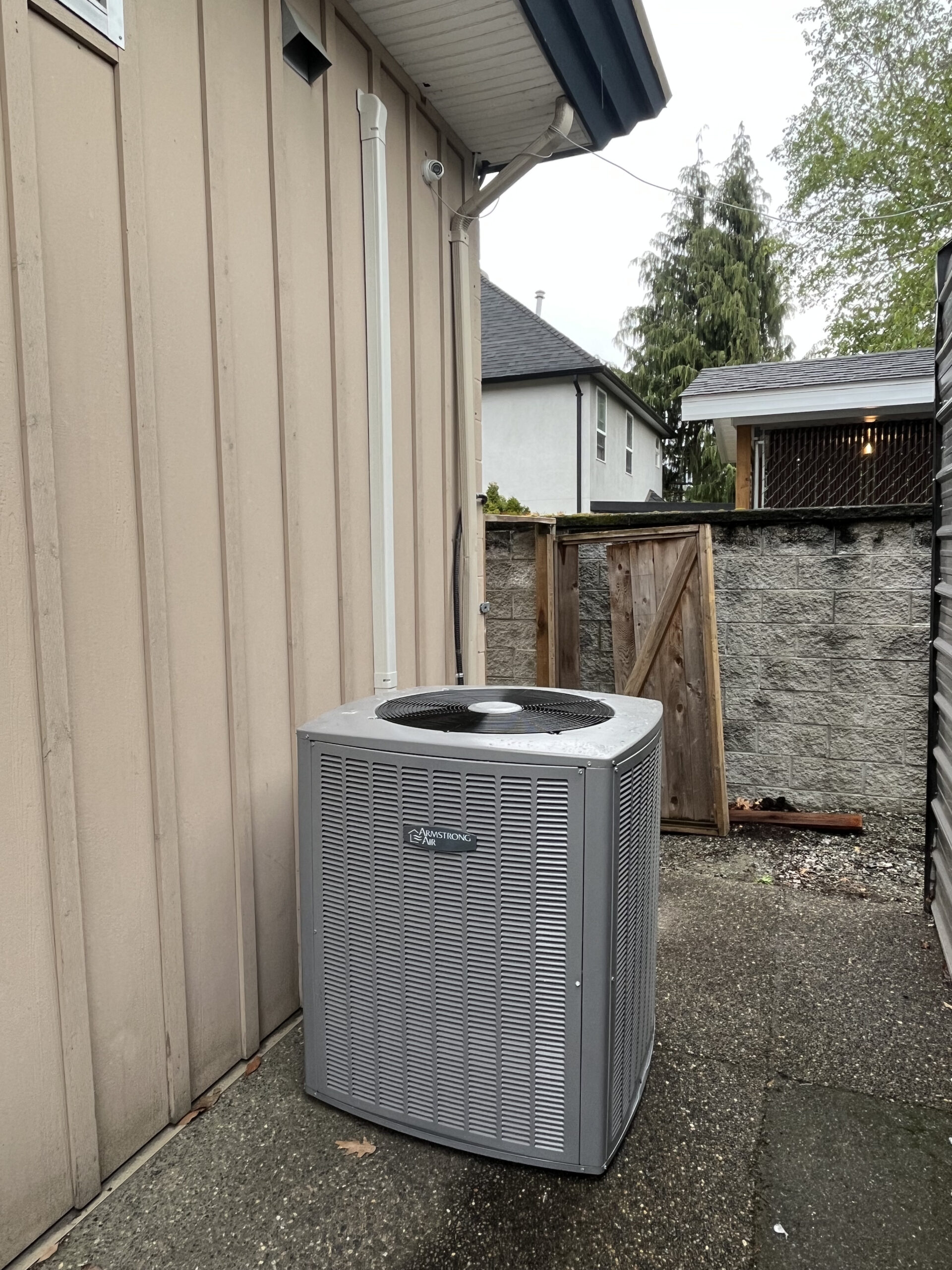 Properly sized central AC condenser at a Chilliwack home
